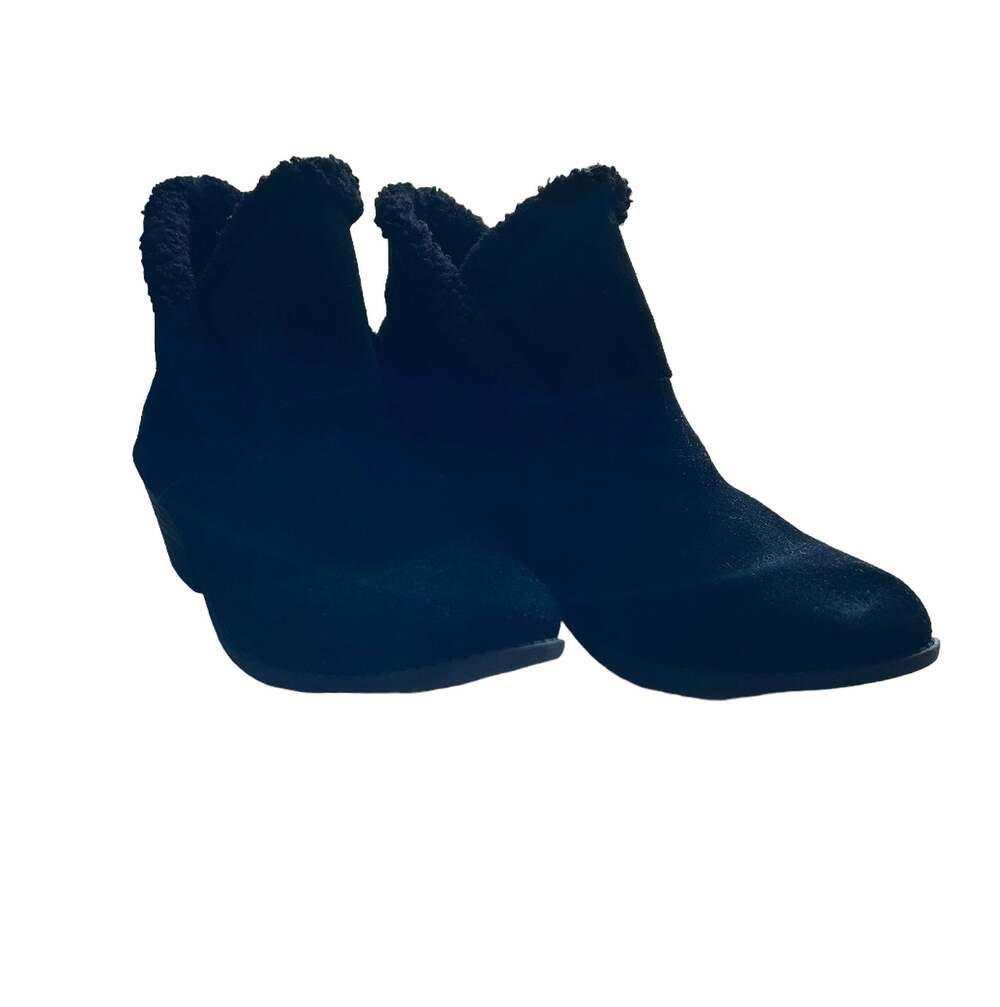 Me Too Zena Black Suede and Sherpa Heeled Bootie Size Size 6 US